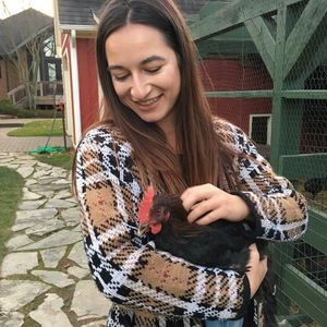 Meet your Posher, Claire